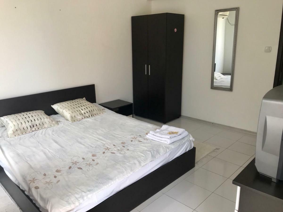 Helga Apartment Obzor Luaran gambar